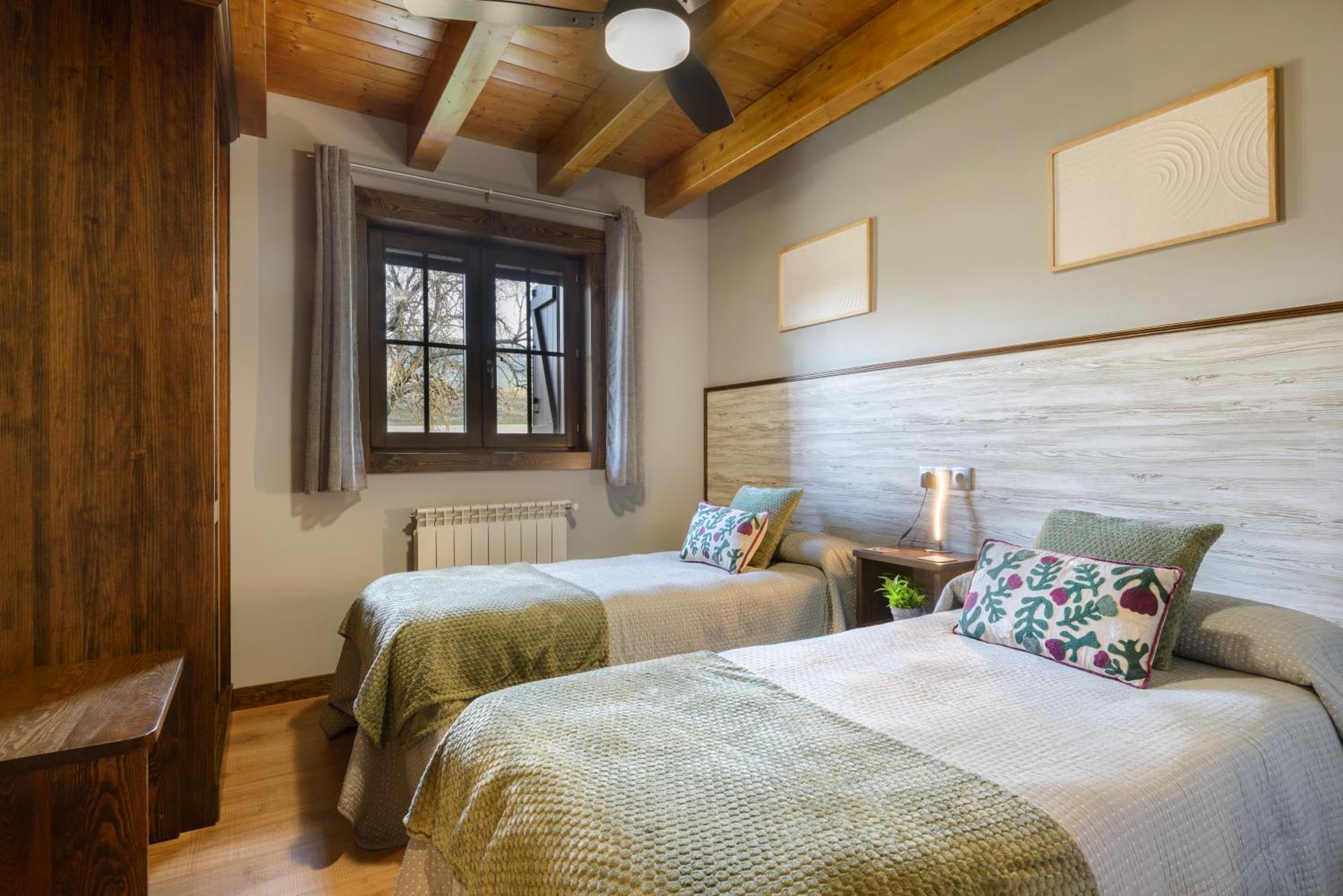 Casa Otal Apartment Jaca Luaran gambar