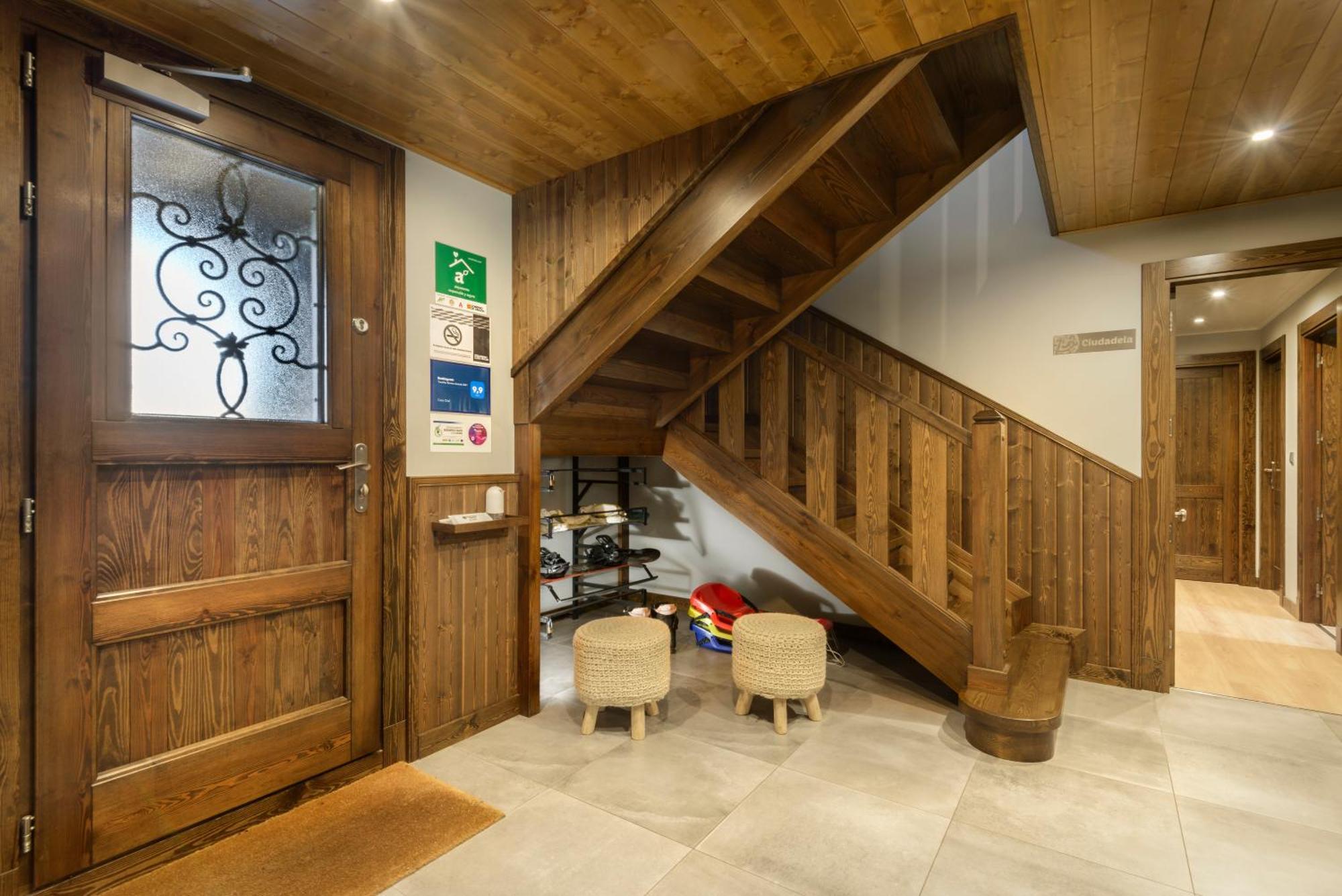 Casa Otal Apartment Jaca Luaran gambar