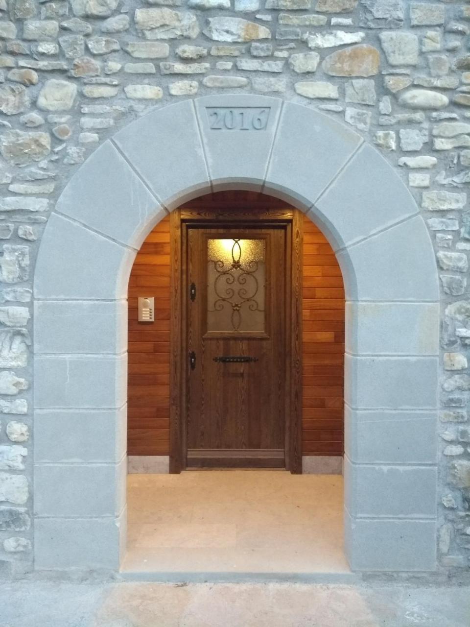 Casa Otal Apartment Jaca Luaran gambar